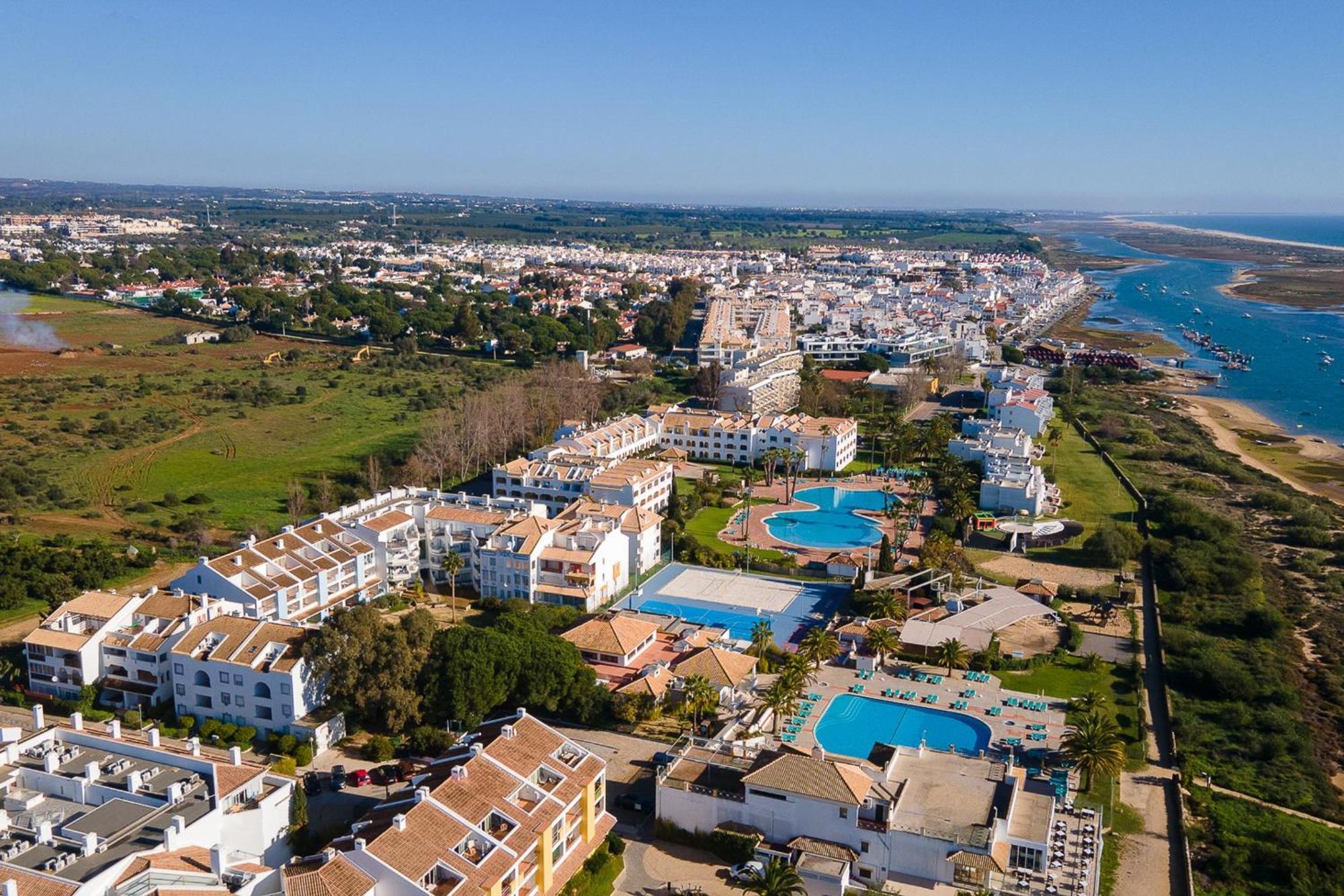 Golden 1 Bdr Flat W/ Balcony & Pool By Lovelystay Cabanas De Tavira Esterno foto