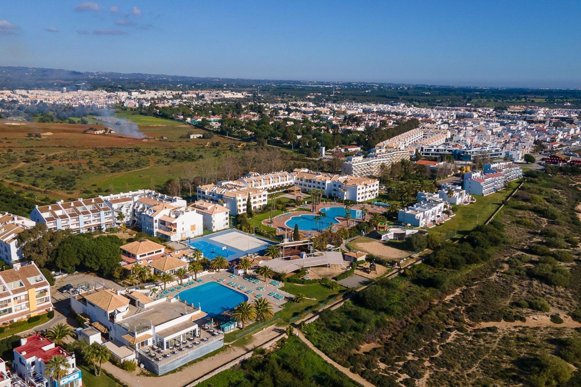 Golden 1 Bdr Flat W/ Balcony & Pool By Lovelystay Cabanas De Tavira Esterno foto